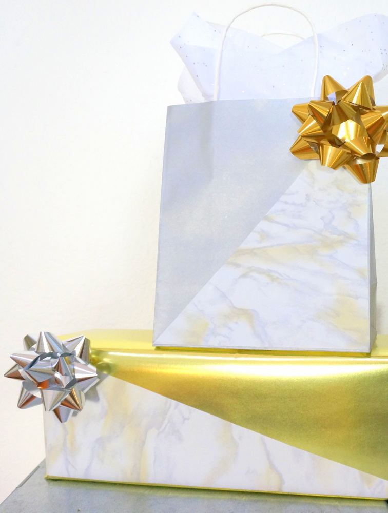 Marble and metallic gift wrap-002