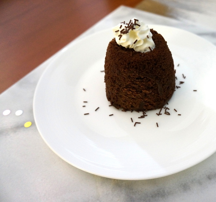 Molten chocolate cake-001