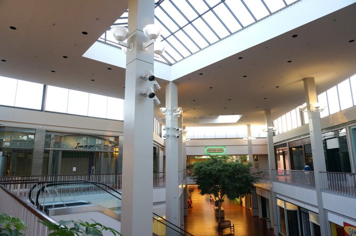 Dead mall upstairs