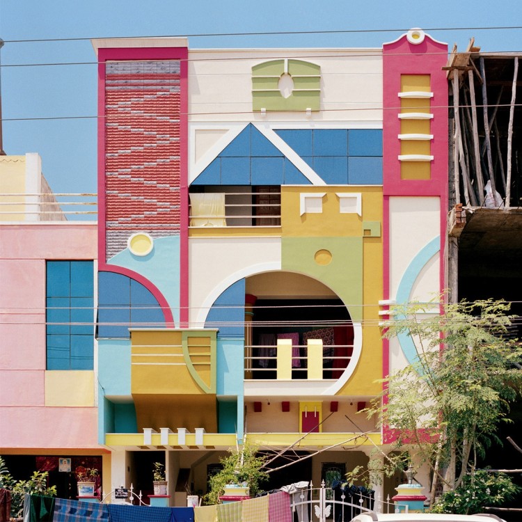 Vibrant homes in India with Memphis style
