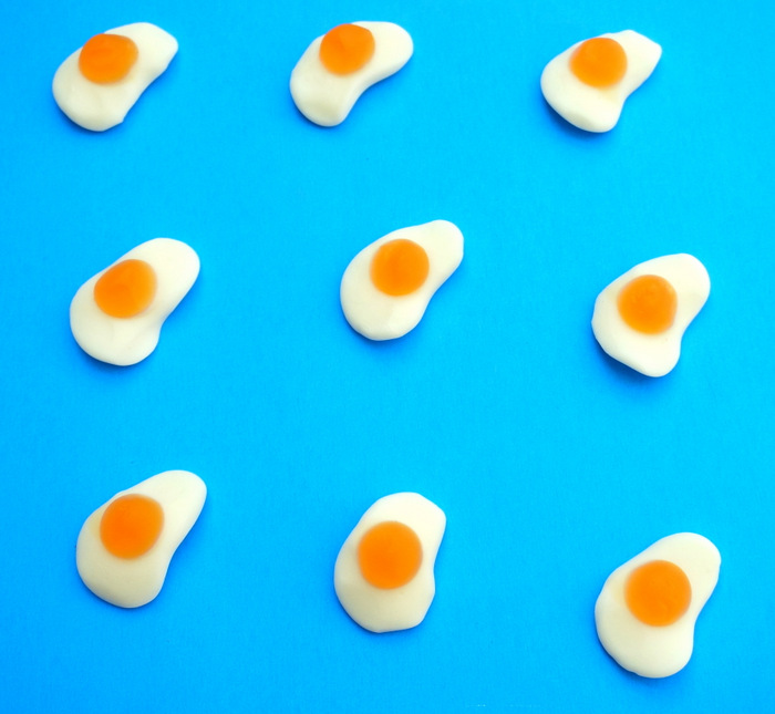 Fried eggs candy