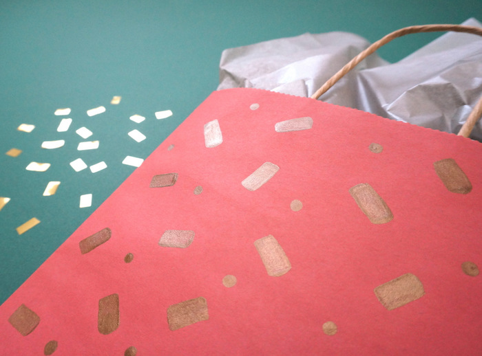 Sprinkle pattern gift bag