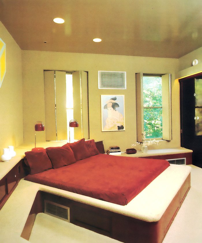 '80s bedroom with a platform bed