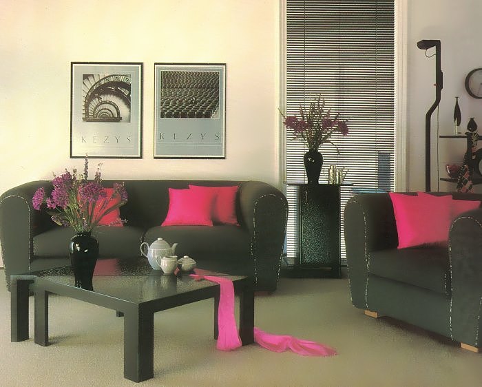 80s Deco living room featured in The Mary Gilliatt Book of color
