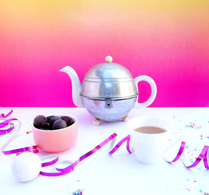 Vintage teapot-001