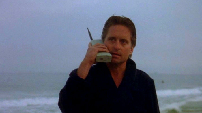 Wall-Street-Michael-Douglas-giant-phone.