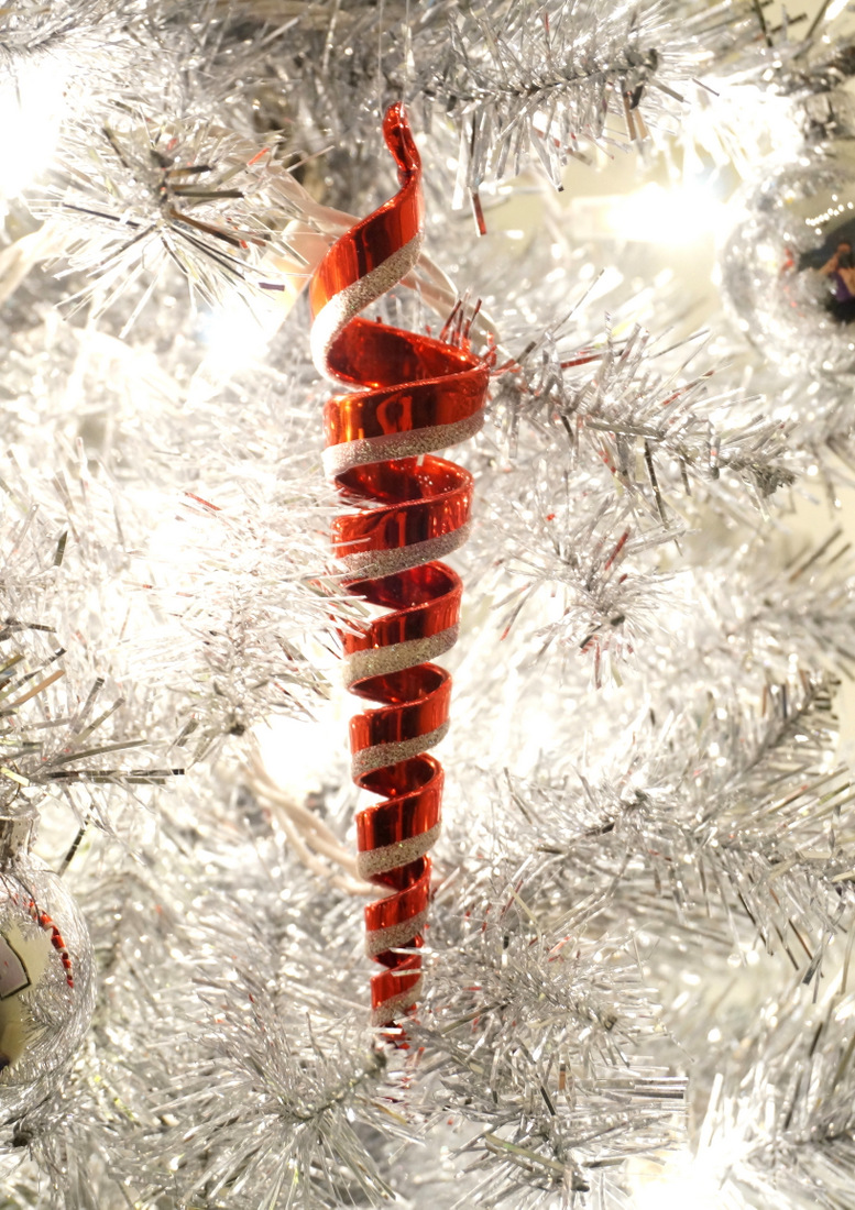 Christmas ornament spiral
